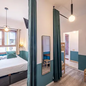 https://mytinyhome-festina-lente.it-romehotels.com