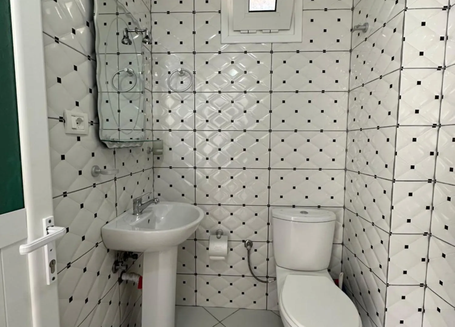 Joni Apartments Ksamil 2*,