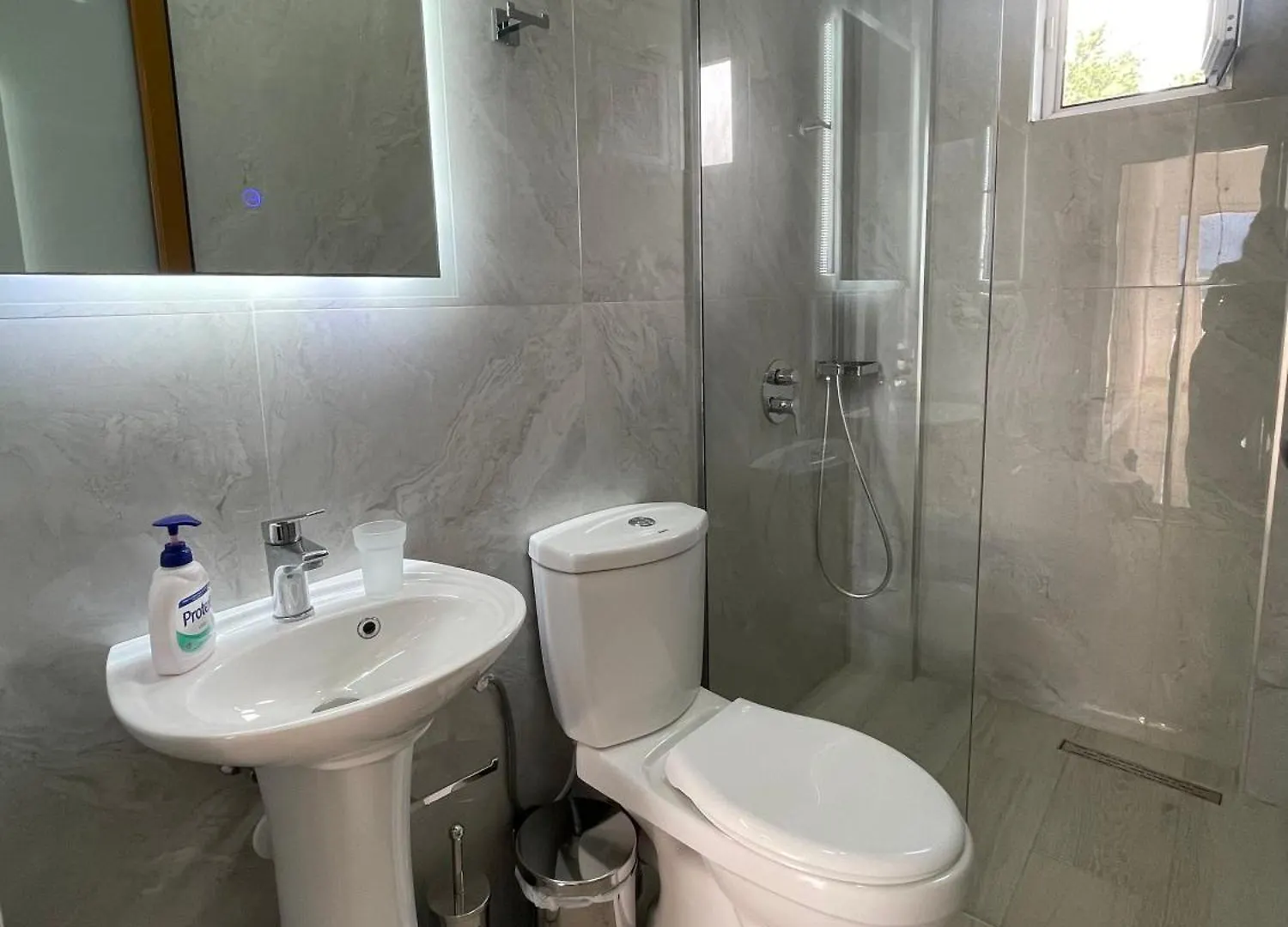 Joni Apartments Ksamil